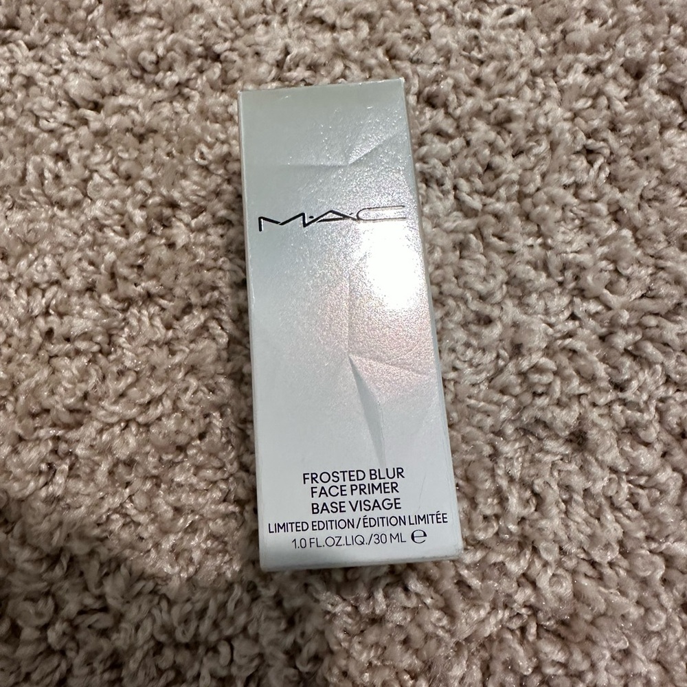 MAC Frosted Blur Primer